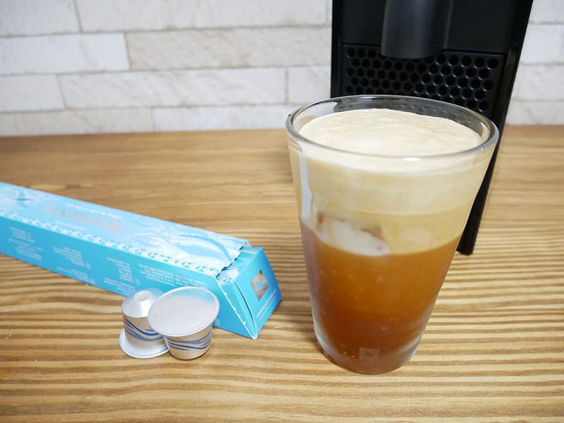ネスプレッソのアイスコーヒー「ロングブラック・オーバー・アイス」カプセル：炭酸水入り